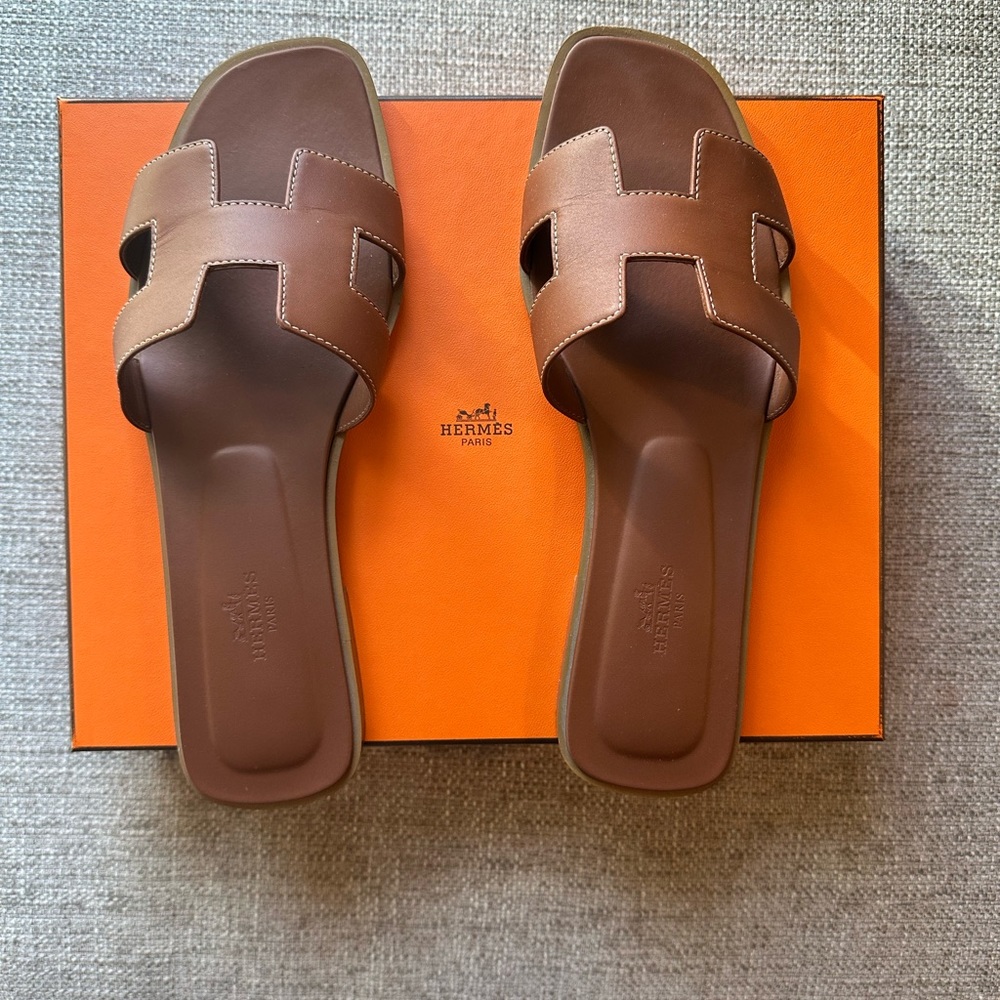 Hermès Oran Sandals